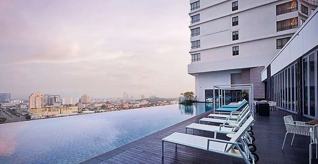 Отель Doubletree By Hilton Melaka