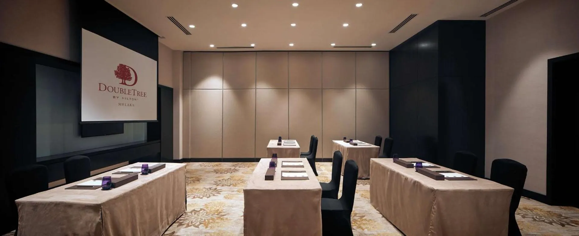 Doubletree By Hilton Melaka Hotel  Malacca