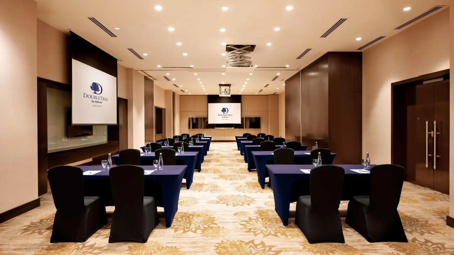 Doubletree By Hilton Melaka Hotel  Malacca