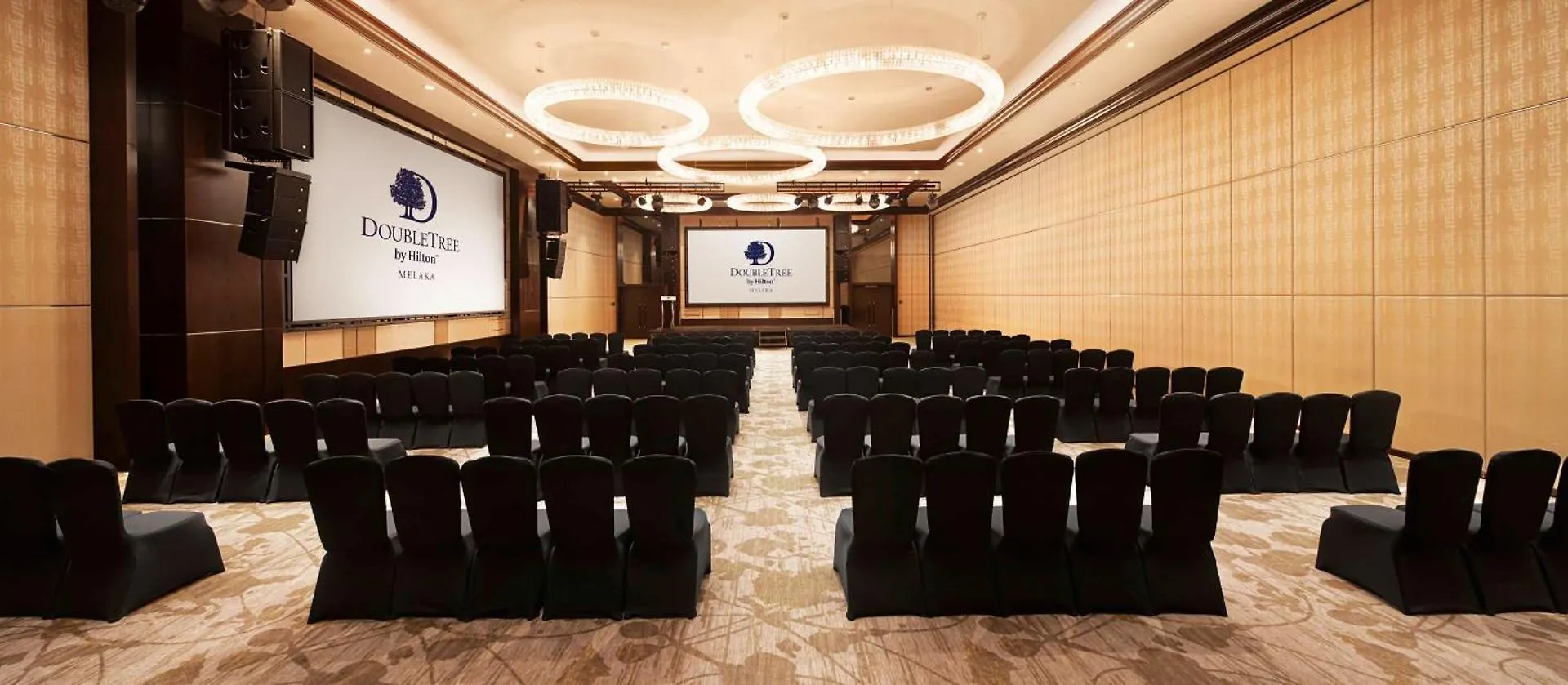 Doubletree By Hilton Melaka Hotel