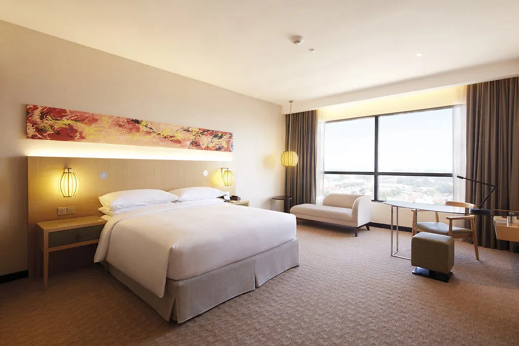 Doubletree By Hilton Melaka Hotel 5*, Malacca
